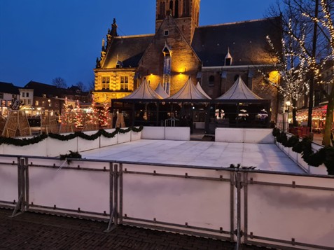 Schaatsplezier met onze kunststof schaatsbanen!