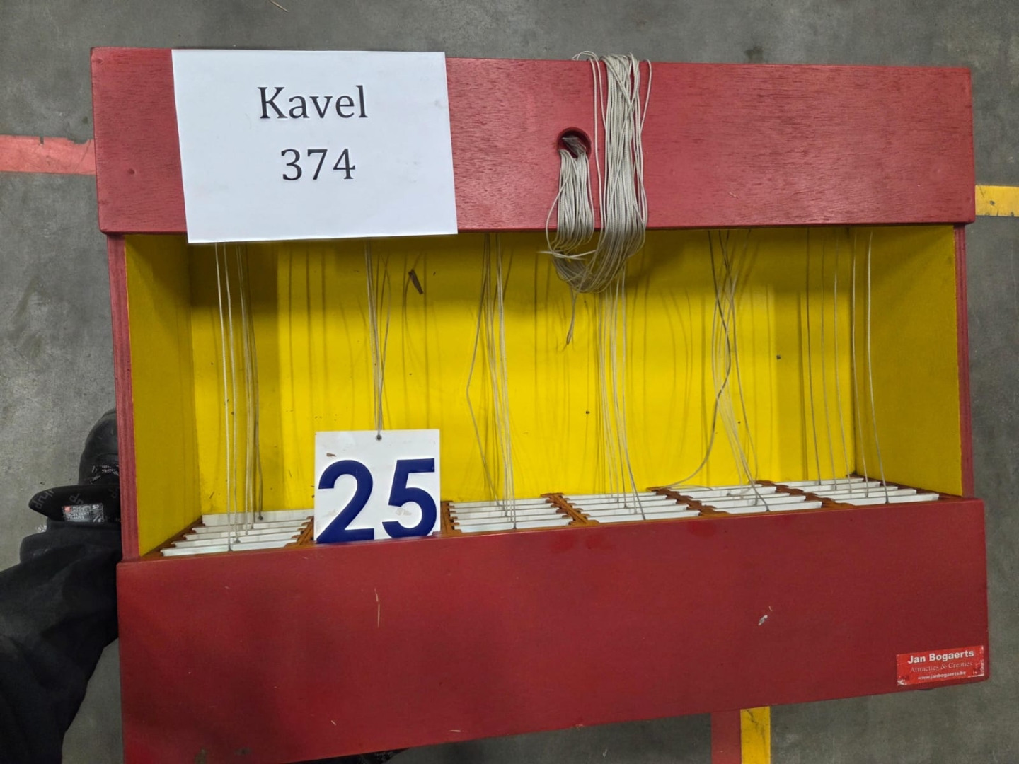 Verkoop - Touwtrekstand 