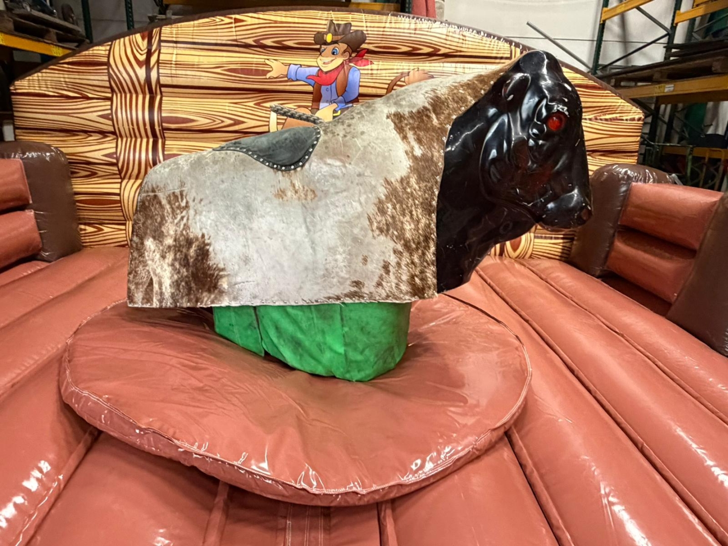 Rodeostier incl. valkussen Country Ride