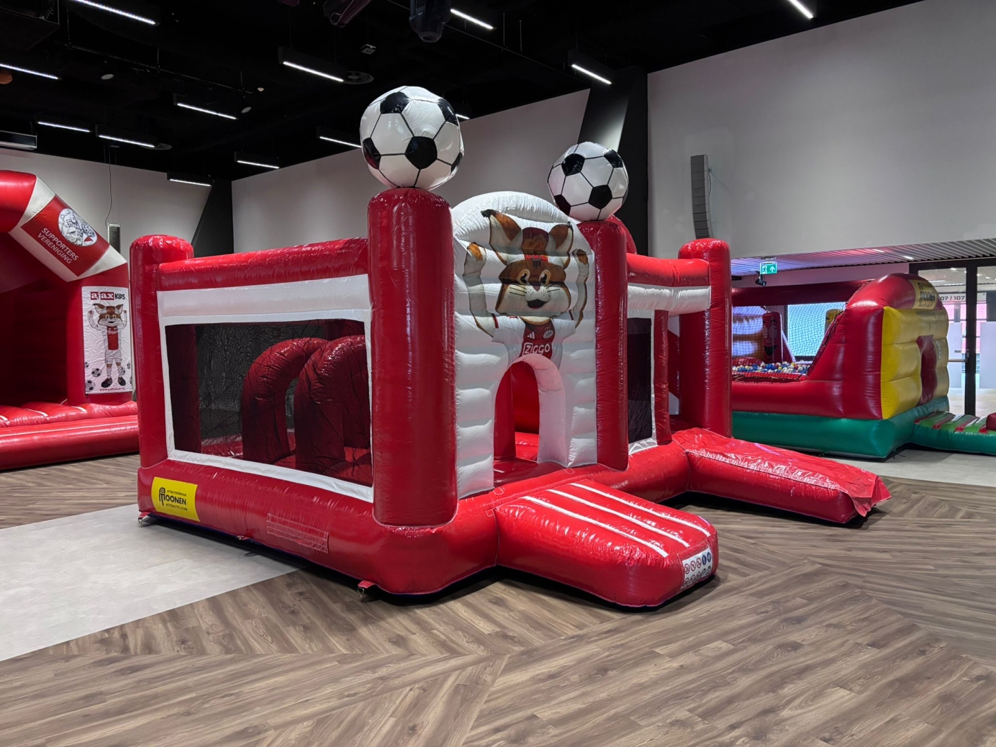 Multiplay - Ajax  L5,5 x B5 x H 3,0m.